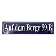 Straßenschild mit Hausnummer